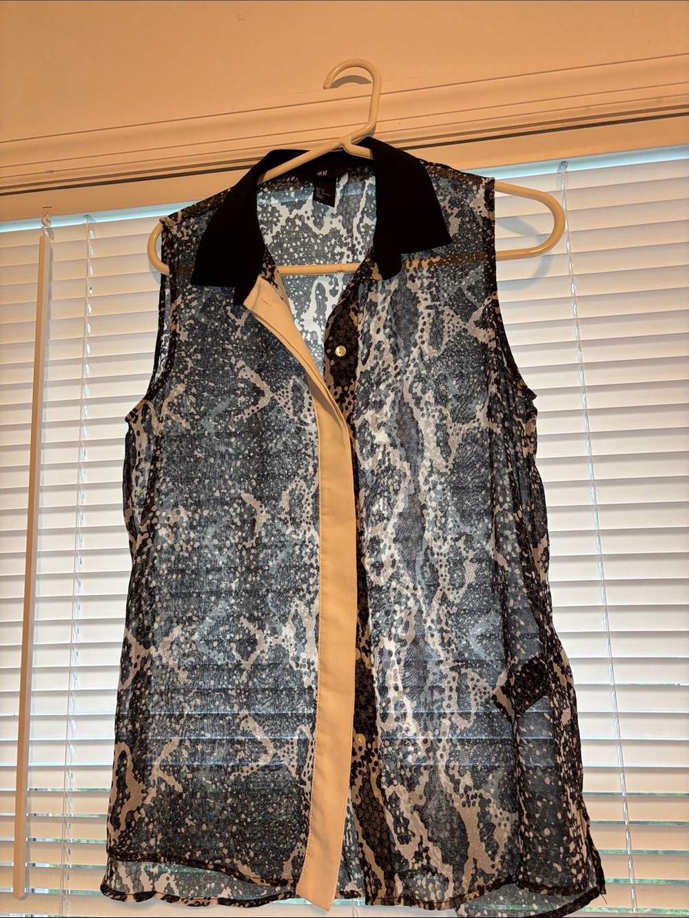 H&M Black & Cream Printed Sleeveless Camisole